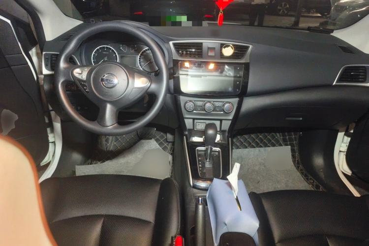 Used Nissan Sylphy 2021 Classic 1.6XL CVT Luxury Edition Center Console
