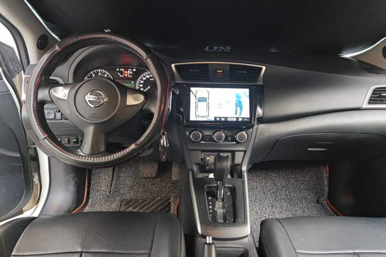 Used Nissan Sylphy 2021 Classic 1.6XE CVT Comfort Edition Center Console