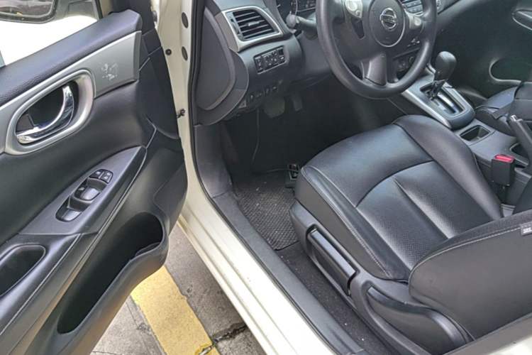 Used Nissan Sylphy 2021 Classic 1.6XE CVT Exclusive Edition Driver Seat
