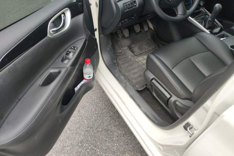 Used Nissan Sylphy 2021 Classic 1.6XL Manual Luxury Edition Driver Seat
