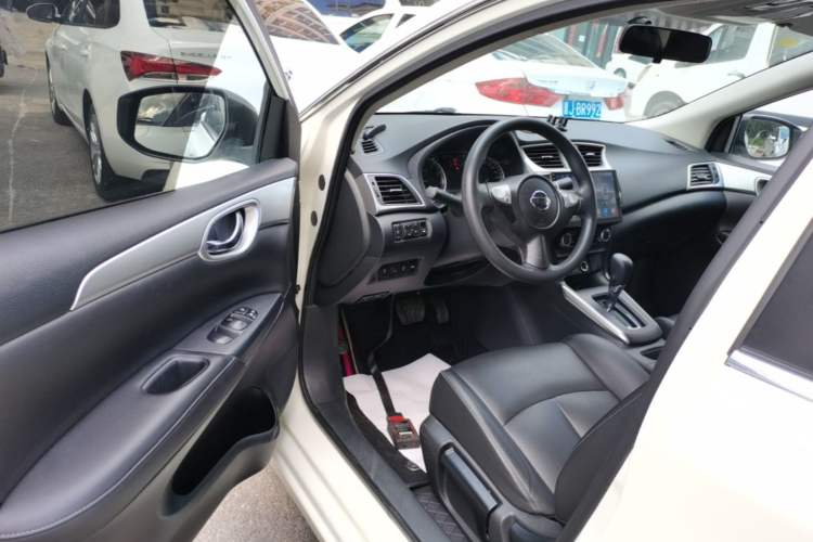 Used Nissan Sylphy 2021 Classic 1.6XE CVT Exclusive Edition Driver Seat
