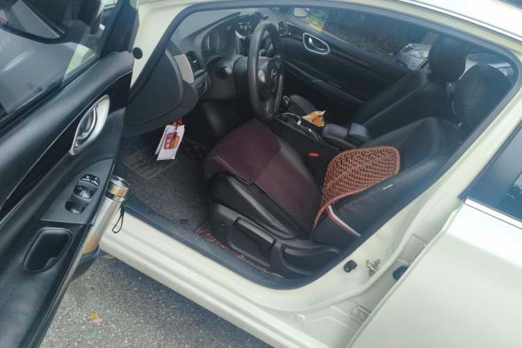 Used Nissan Sylphy 2021 Classic 1.6XE CVT Comfort Edition Driver Seat