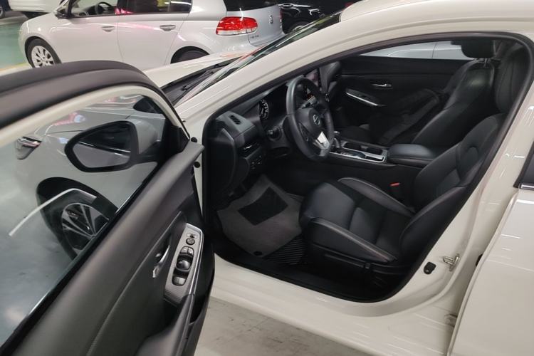 Used Nissan Sylphy 2021 1.6L XL CVT Enjoyment Edition Driver Seat