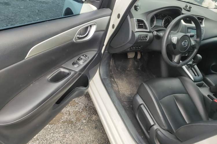Used Nissan Sylphy 2021 Classic 1.6XE CVT Comfort Edition Driver Seat