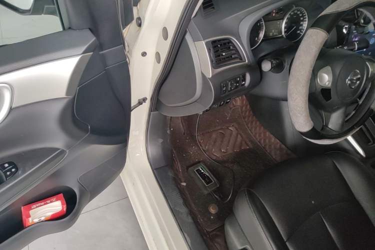Used Nissan Sylphy 2021 Classic 1.6XE CVT Comfort Edition Driver Seat