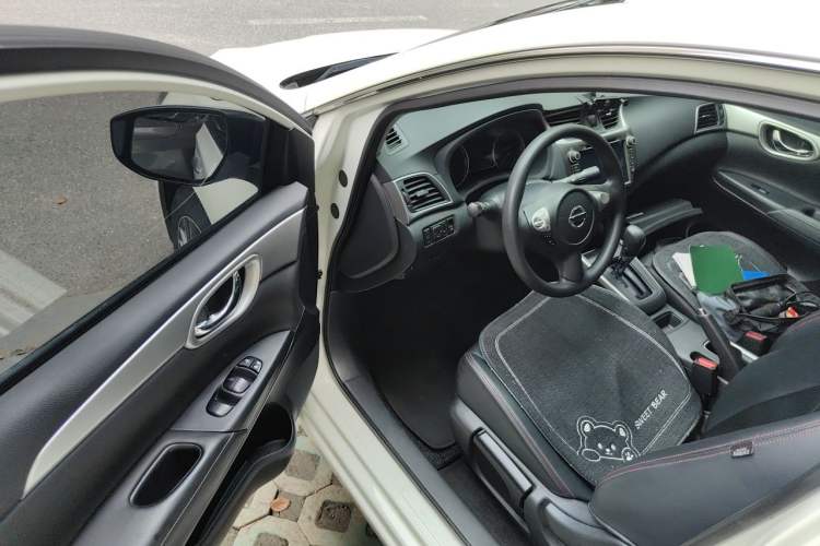 Used Nissan Sylphy 2021 Classic 1.6XE CVT Comfort Edition Driver Seat