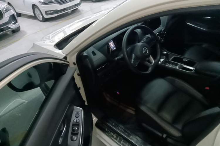 Used Nissan Sylphy 2021 1.6L XL CVT Smart Enjoyment Edition Driver Seat