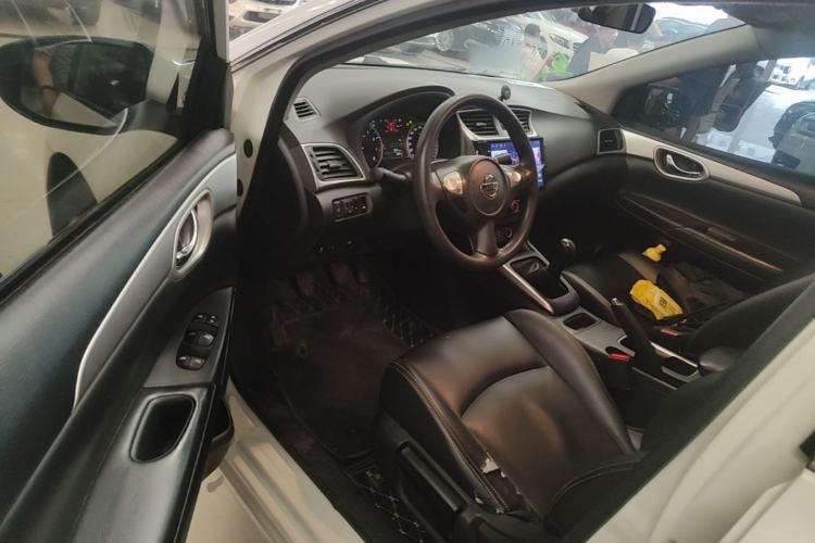 Used Nissan Sylphy 2021 Classic 1.6XE Manual Comfort Edition Driver Seat