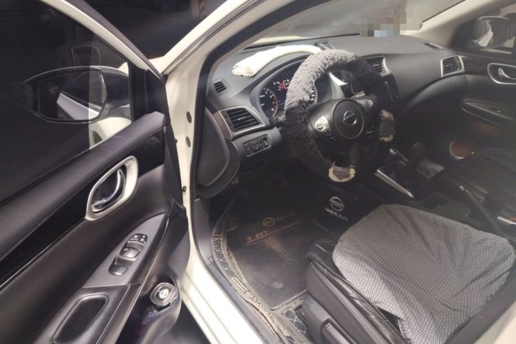 Used Nissan Sylphy 2021 Classic 1.6XL Manual Luxury Edition Driver Seat