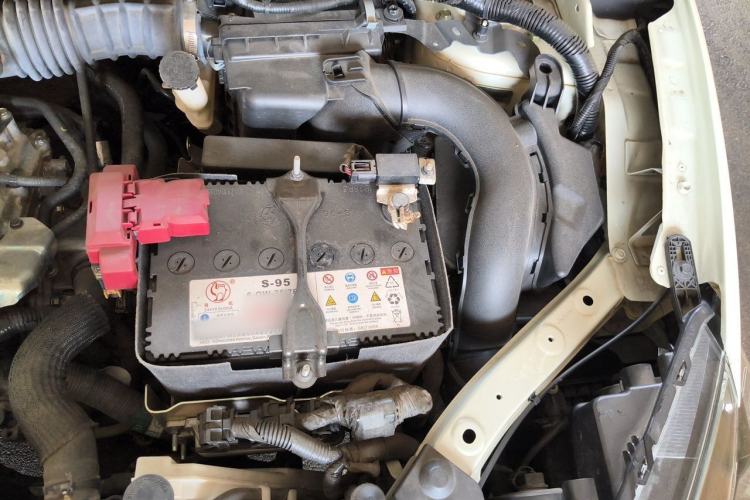 Used Nissan Sylphy 2021 Classic 1.6XL CVT Luxury Edition Engine Bay Left
