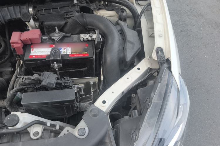 Used Nissan Sylphy 2021 Classic 1.6XE Manual Comfort Edition Engine Bay Left