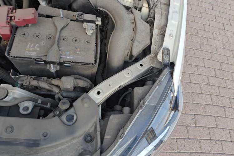 Used Nissan Sylphy 2021 Classic 1.6XE CVT Comfort Edition Engine Bay Left