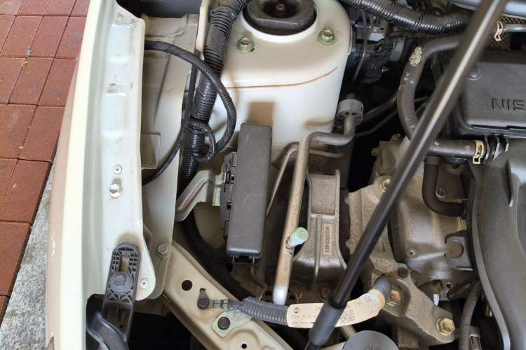 Used Nissan Sylphy 2021 Classic 1.6XL CVT Luxury Edition Engine Bay Right