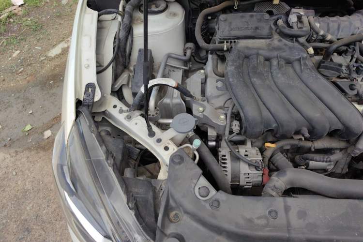 Used Nissan Sylphy 2021 Classic 1.6XL CVT Luxury Edition Engine Bay Right