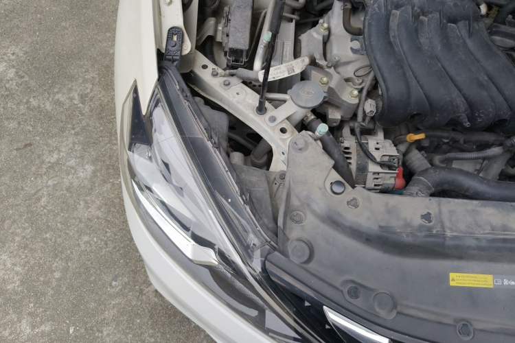 Used Nissan Sylphy 2021 Classic 1.6XL CVT Luxury Edition Engine Bay Right