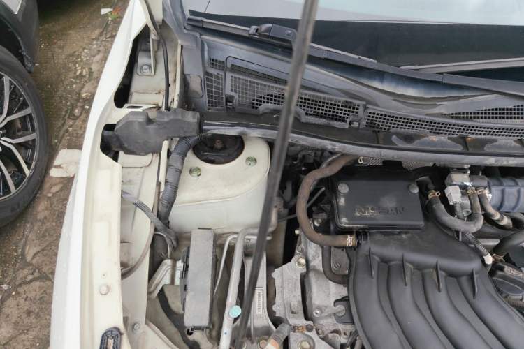 Used Nissan Sylphy 2021 Classic 1.6XE CVT Exclusive Edition Engine Bay Right