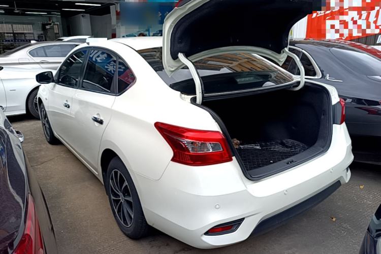 Used Nissan Sylphy 2021 Classic 1.6XE CVT Comfort Edition Exterior 2