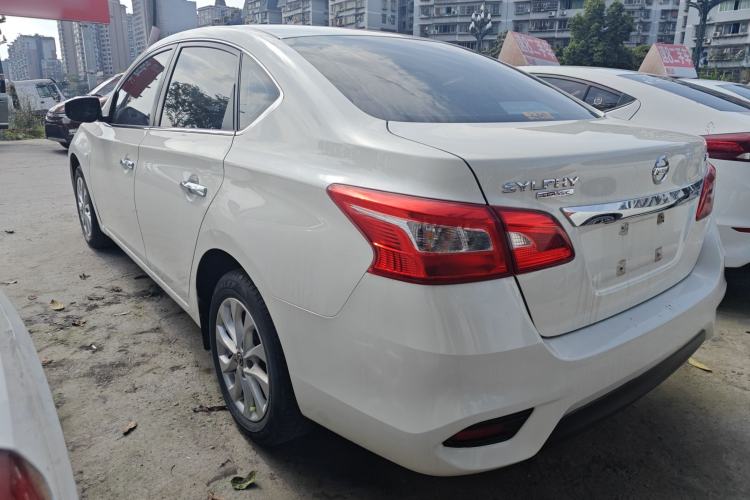 Used Nissan Sylphy 2021 Classic 1.6XL CVT Luxury Edition Exterior 2