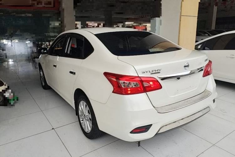 Used Nissan Sylphy 2021 Classic 1.6XL CVT Luxury Edition Exterior 2