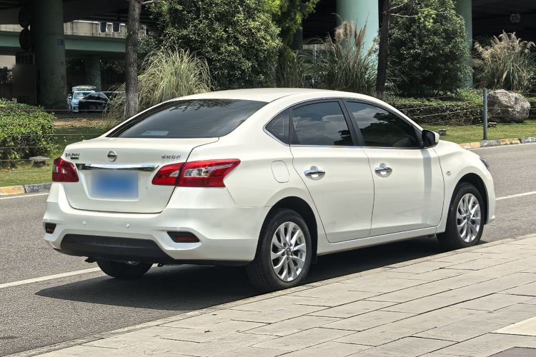 Used Nissan Sylphy 2021 Classic 1.6XL CVT Luxury Edition Exterior 2
