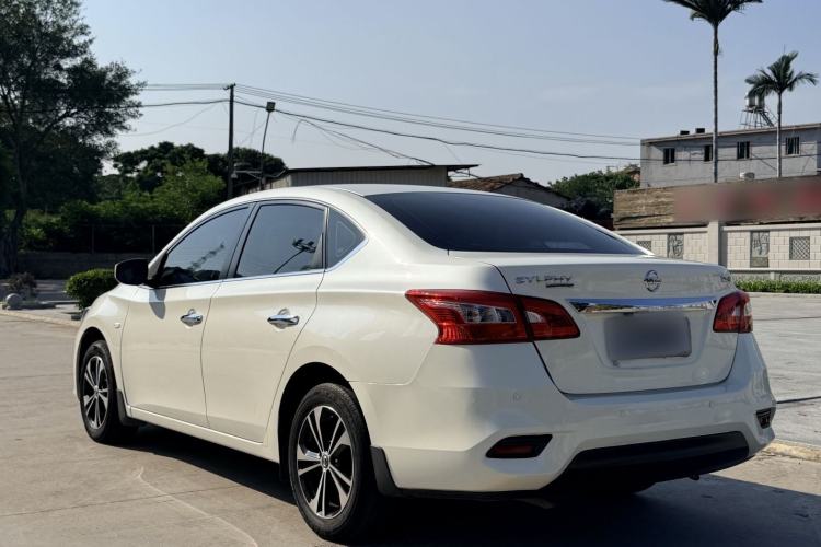 Used Nissan Sylphy 2021 Classic 1.6XE CVT Comfort Edition Exterior 2