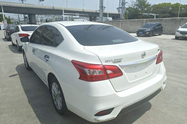 Used Nissan Sylphy 2021 Classic 1.6XL CVT Luxury Edition Exterior 2