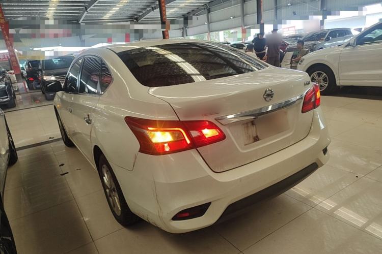 Used Nissan Sylphy 2021 Classic 1.6XE Manual Comfort Edition Exterior 2