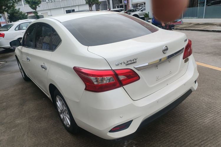 Used Nissan Sylphy 2021 Classic 1.6XL CVT Luxury Edition Exterior 2