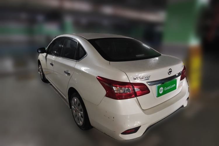 Used Nissan Sylphy 2021 Classic 1.6XE CVT Comfort Edition Exterior 3