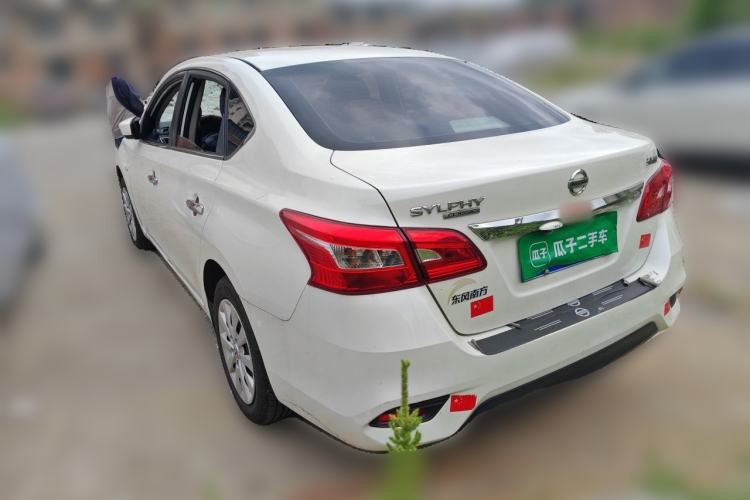 Used Nissan Sylphy 2021 Classic 1.6XE CVT Comfort Edition Exterior 3