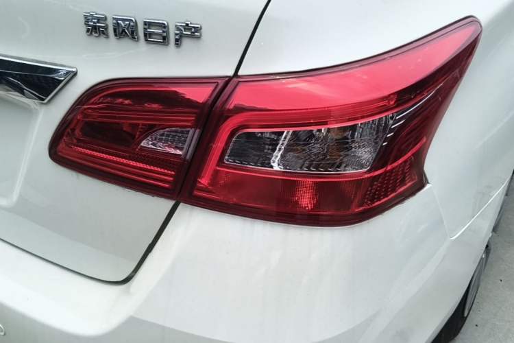 Used Nissan Sylphy 2021 Classic 1.6XL CVT Luxury Edition Exterior 3