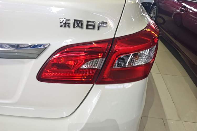 Used Nissan Sylphy 2021 Classic 1.6XL CVT Luxury Edition Exterior 3
