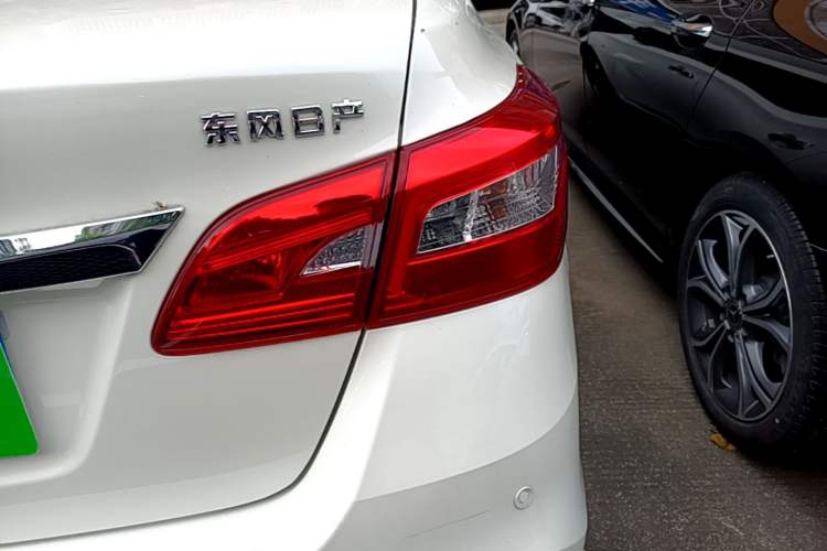 Used Nissan Sylphy 2021 Classic 1.6XE CVT Comfort Edition Exterior 3