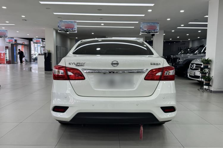 Used Nissan Sylphy 2021 Classic 1.6XE CVT Comfort Edition Exterior 3