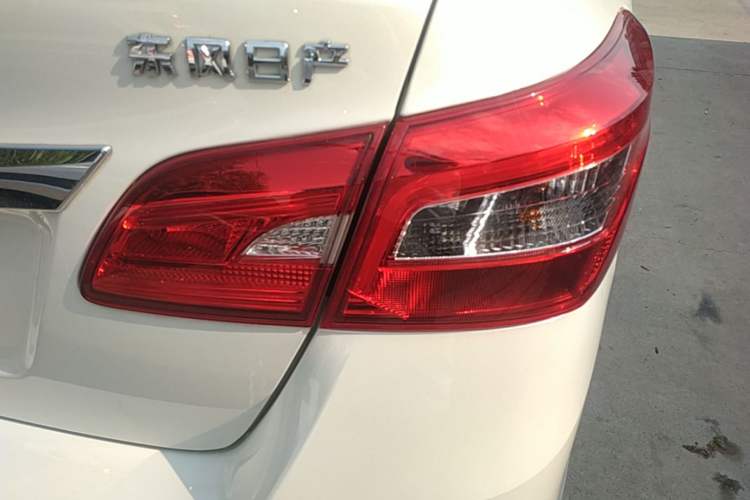 Used Nissan Sylphy 2021 Classic 1.6XE CVT Comfort Edition Exterior 3