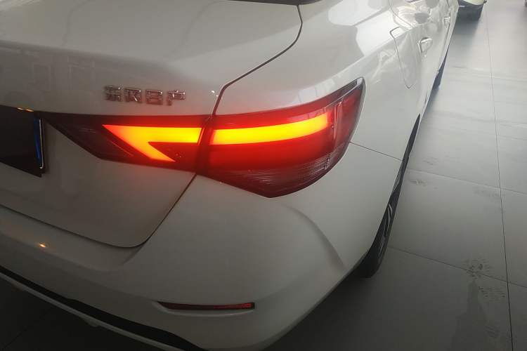 Used Nissan Sylphy 2021 1.6L XL CVT Enjoyment Edition Exterior 3
