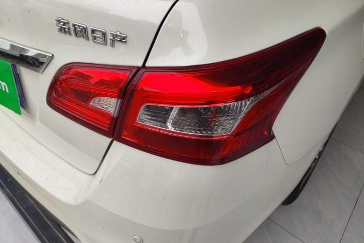 Used Nissan Sylphy 2021 Classic 1.6XE CVT Comfort Edition Exterior 3