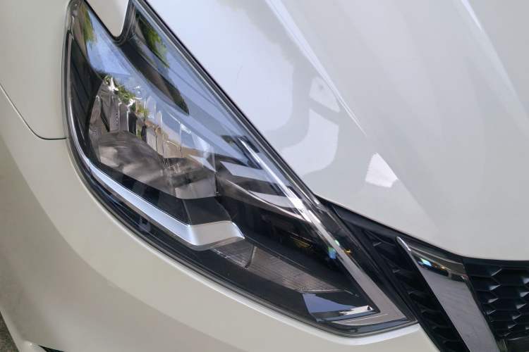 Used Nissan Sylphy 2021 Classic 1.6XL CVT Luxury Edition Exterior 3