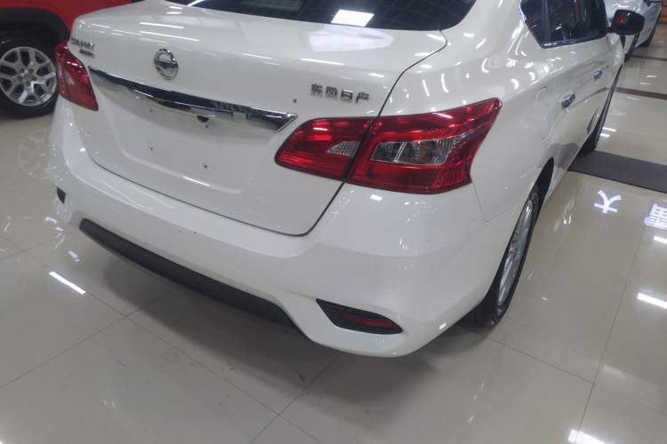Used Nissan Sylphy 2021 Classic 1.6XE CVT Comfort Edition Exterior 3