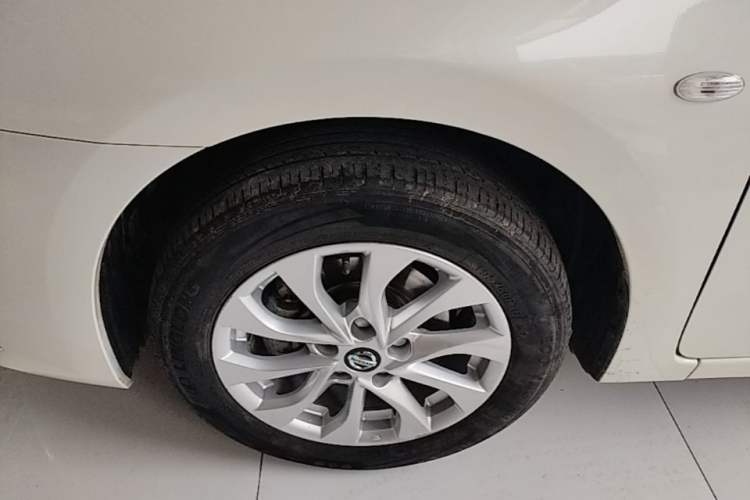 Used Nissan Sylphy 2021 Classic 1.6XL CVT Luxury Edition Exterior 4