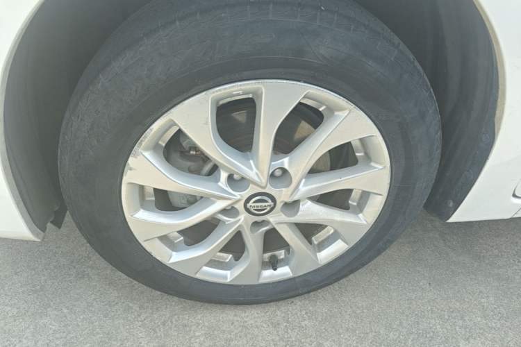Used Nissan Sylphy 2021 Classic 1.6XL CVT Luxury Edition Exterior 4