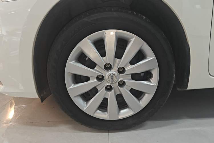 Used Nissan Sylphy 2021 Classic 1.6XE CVT Exclusive Edition Exterior 4