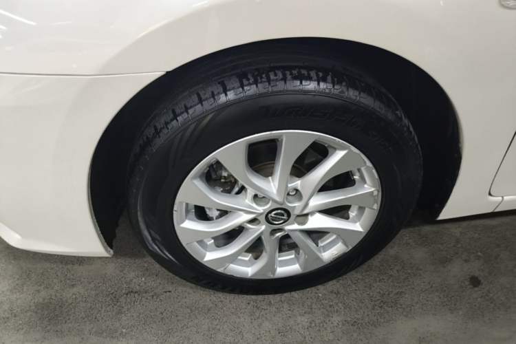 Used Nissan Sylphy 2021 Classic 1.6XL CVT Luxury Edition Exterior 4