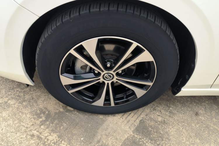 Used Nissan Sylphy 2021 1.6L XL CVT Enjoyment Edition Exterior 4
