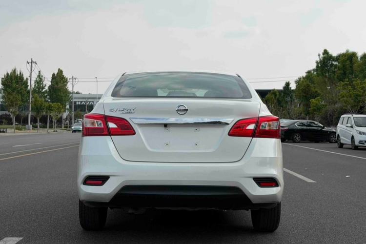 Used Nissan Sylphy 2021 Classic 1.6XE CVT Comfort Edition Exterior 5