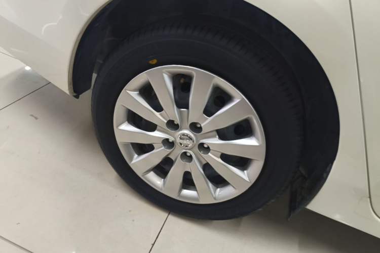 Used Nissan Sylphy 2021 Classic 1.6XL CVT Luxury Edition Exterior 5