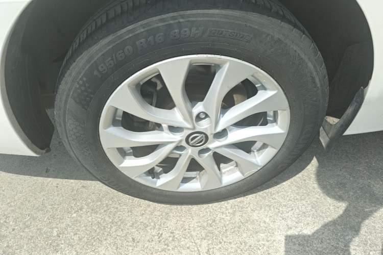Used Nissan Sylphy 2021 Classic 1.6XL CVT Luxury Edition Exterior 5
