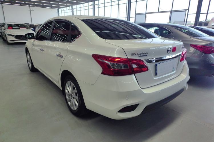 Used Nissan Sylphy 2021 Classic 1.6XL CVT Luxury Edition Exterior 5