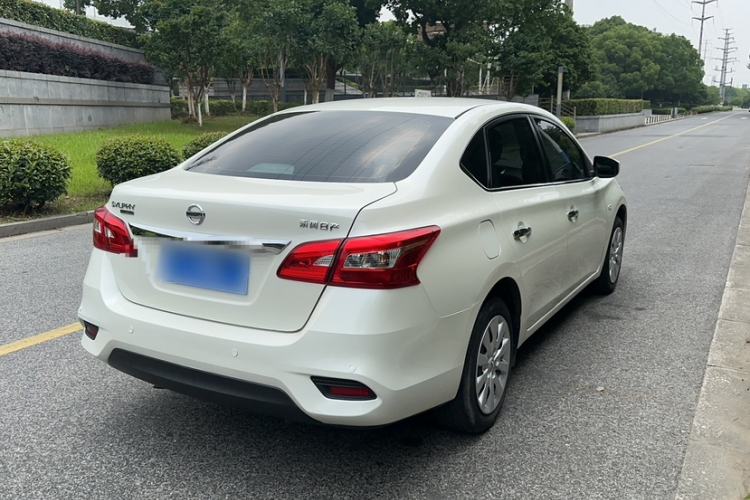 Used Nissan Sylphy 2021 Classic 1.6XL CVT Luxury Edition Exterior 5