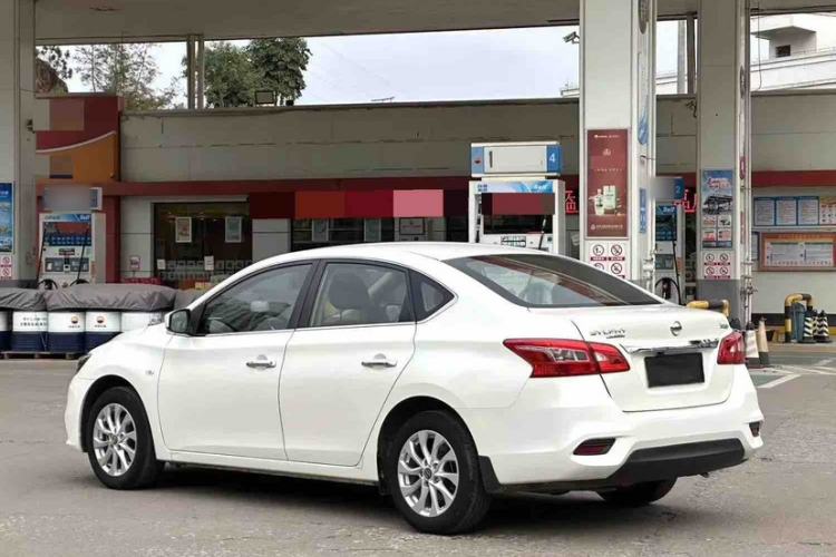 Used Nissan Sylphy 2021 Classic 1.6XL CVT Luxury Edition Exterior 5